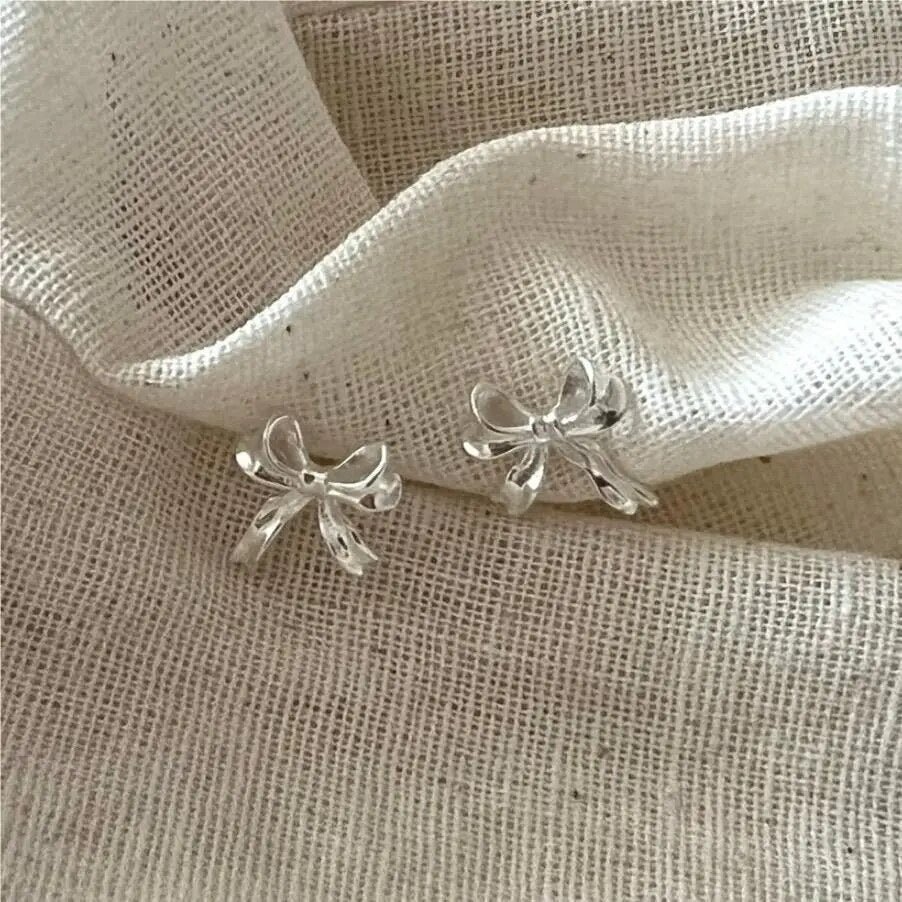 Mini Bow Stud Earring